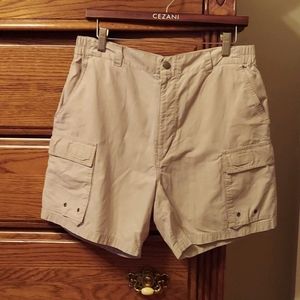 Woolrich cargo shorts for men
